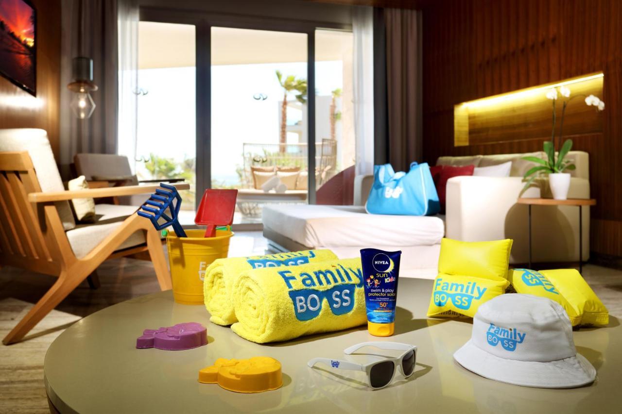 Family Selection At Grand Palladium Select Costa Mujeres Cancun Exterior photo