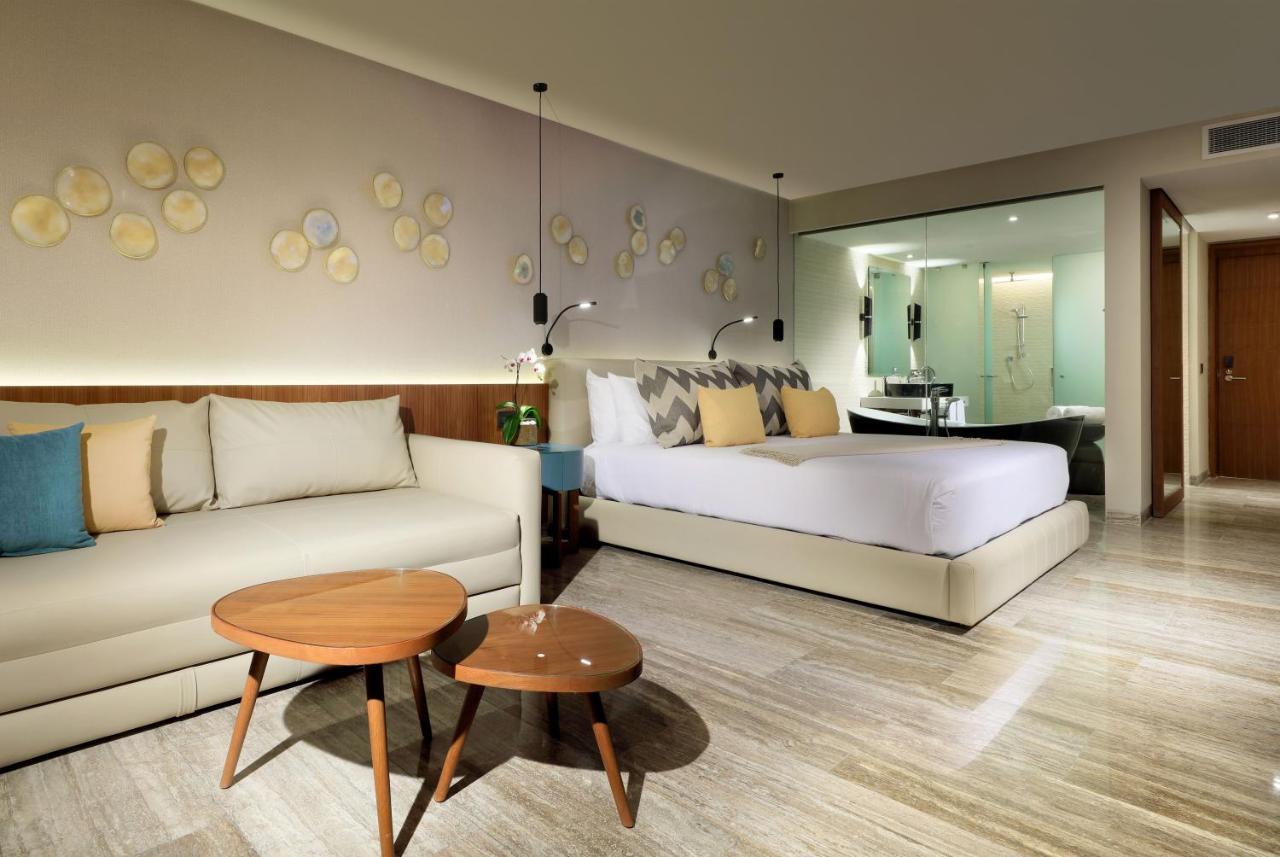 Family Selection At Grand Palladium Select Costa Mujeres Cancun Exterior photo